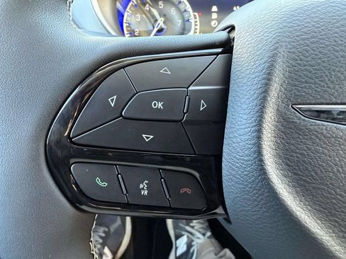 New 2026 Chrysler Pacifica Limited w/ S Appearance Package AWD/4WD image 25