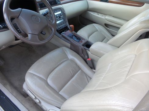 Used 2000 Lexus SC 300 Coupe image 9