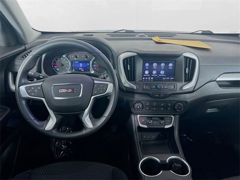 Used 2022 GMC Terrain SLE w/ LPO, Floor Liner Package image 21