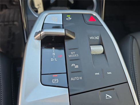 Certified 2025 BMW X1 xDrive28i w/ Convenience Package image 22