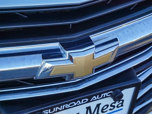 Used 2022 Chevrolet Malibu LT image 11