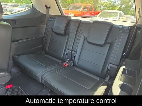 Used 2023 Volkswagen Atlas SEL AWD/4WD image 8