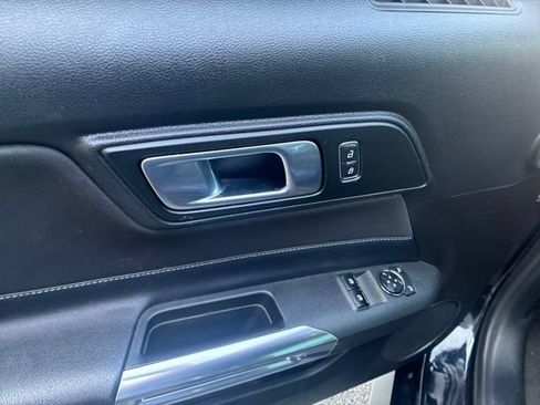 Used 2021 Ford Mustang GT RWD image 11