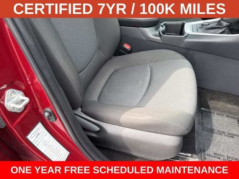 Used 2025 Toyota RAV4 XLE AWD/4WD image 10
