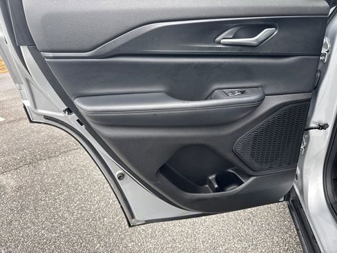 Used 2024 Jeep Grand Cherokee Altitude image 21