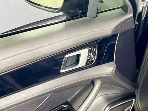 Used 2021 Porsche Panamera 4S w/ Premium Package image 15