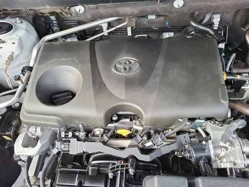 Used 2024 Toyota RAV4 Adventure image 16