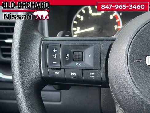 Used 2023 Nissan Rogue S AWD/4WD image 18