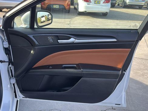 Used 2020 Ford Fusion Titanium FWD image 25