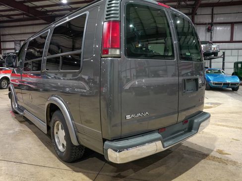 Used 1999 GMC Savana 1500 w/ Convenience Pkg image 6