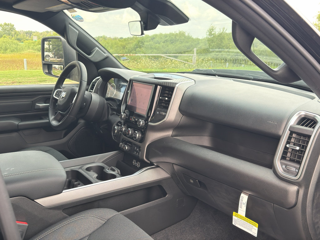 New 2026 RAM 1500 Express AWD/4WD image 26