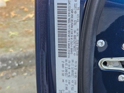 Certified 2019 RAM 3500 Laramie image 33