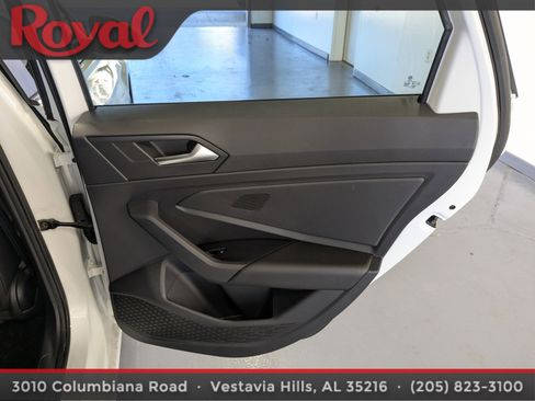 Used 2019 Volkswagen Jetta SE image 9