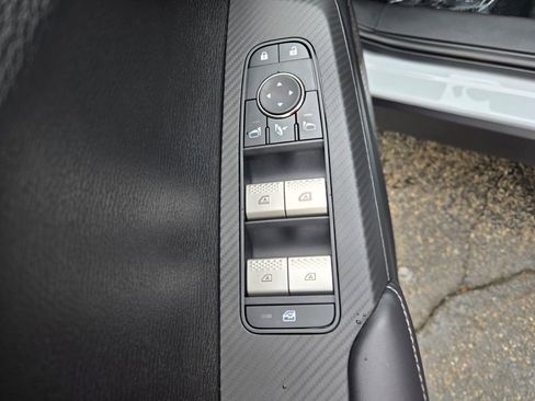 New 2025 Mitsubishi Outlander SE image 20