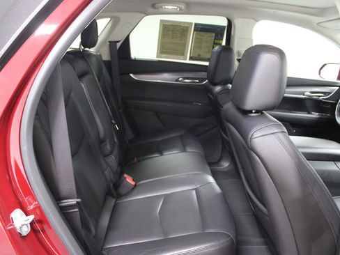Used 2017 Cadillac XT5 Luxury image 29