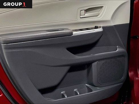 Used 2023 Toyota Sienna LE image 21