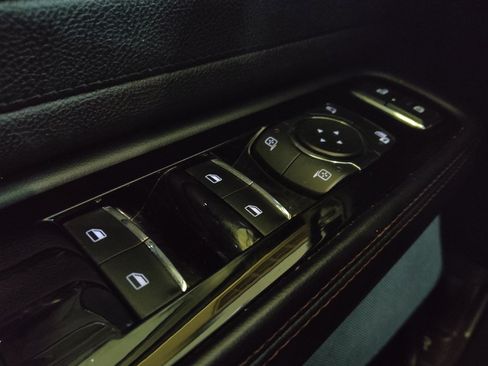 Used 2022 Lincoln Aviator Reserve AWD/4WD image 27