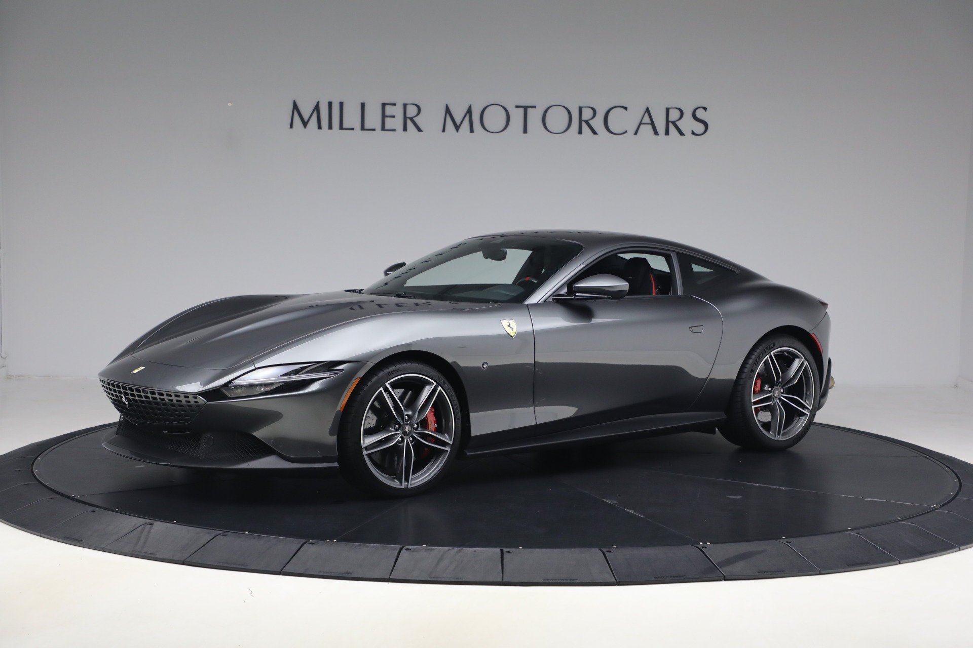 Certified 2023 Ferrari Roma RWD image 3