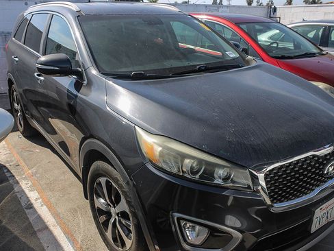 Used 2017 Kia Sorento EX w/ EX V6 Premium Package image 3