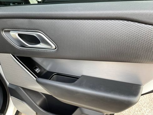 Used 2020 Land Rover Range Rover Velar R-Dynamic S AWD/4WD image 52