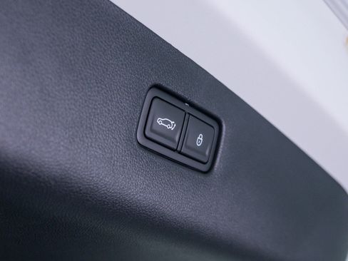 New 2026 Genesis GV70 3.5T Sport Prestige AWD/4WD image 9