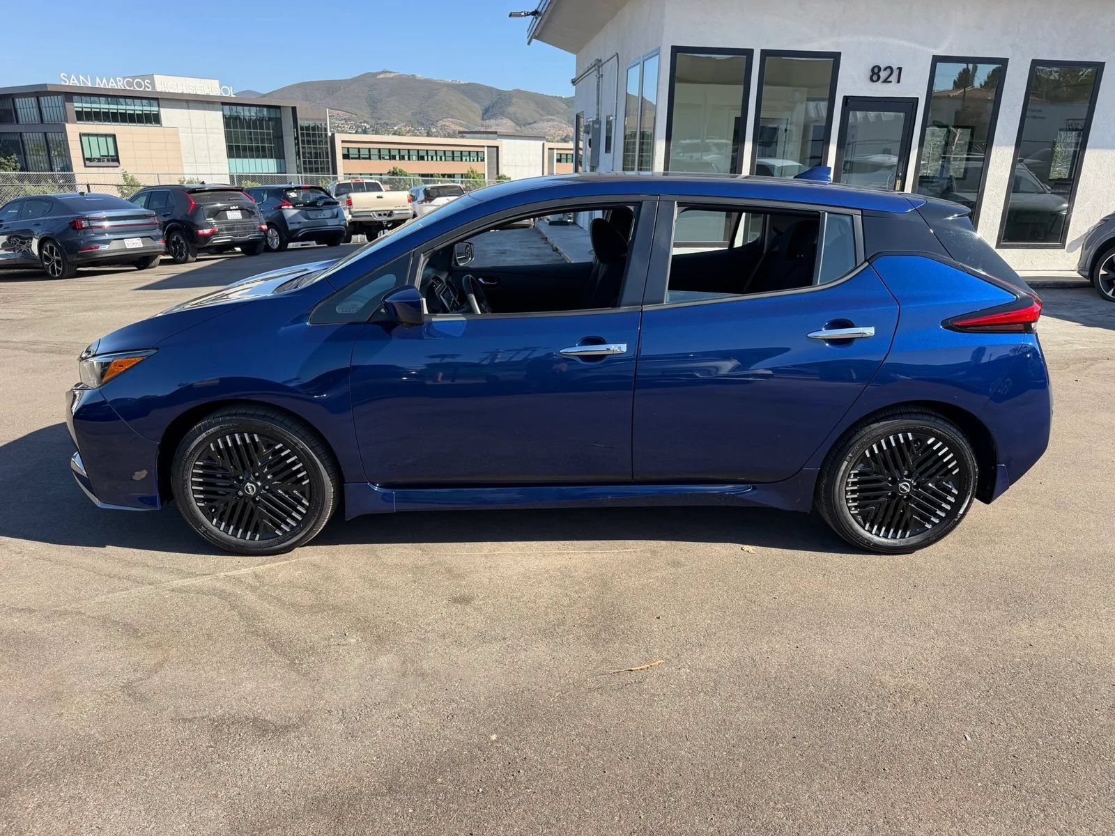Used 2024 Nissan Leaf SV Plus FWD image 8