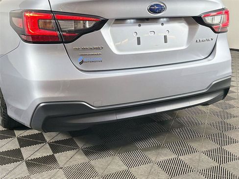 Used 2025 Subaru Legacy Premium AWD/4WD image 38