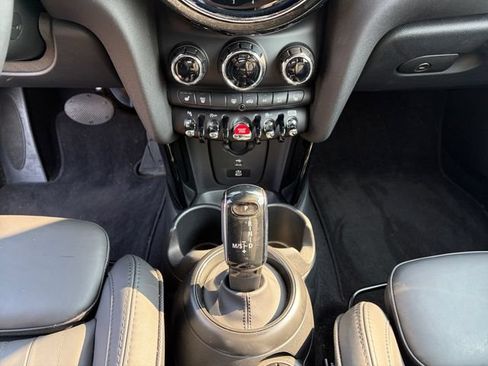 Used 2024 MINI Cooper S FWD image 11