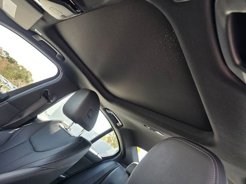 Certified 2024 BMW 330i Sedan w/ Convenience Package image 12