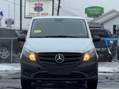 Used 2022 Mercedes-Benz Metris Long w/135  WB Van 3D image 3