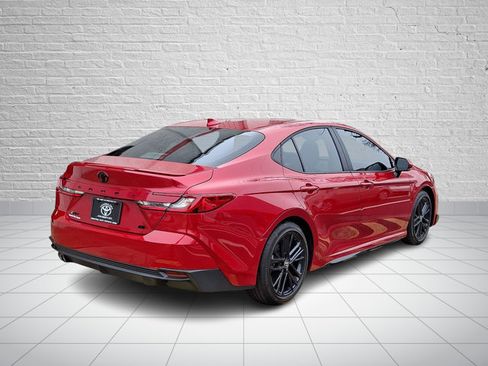 Certified 2026 Toyota Camry SE w/ Convenience Package FWD image 6