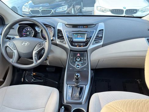 Used 2014 Hyundai Elantra SE w/ Option Group 02 image 15
