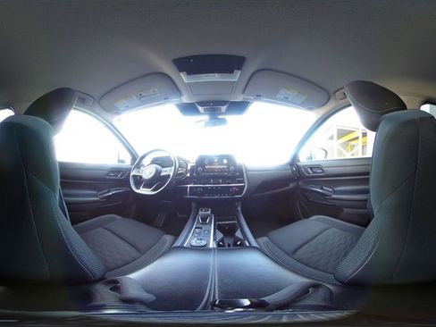 Used 2025 Nissan Pathfinder SV image 44