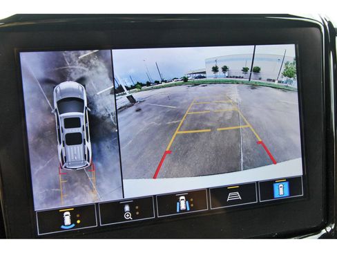 Used 2023 Chevrolet Traverse RS AWD/4WD image 29