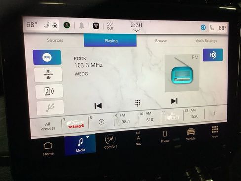 Used 2023 Jeep Grand Cherokee L Overland w/ Advanced Protech Group III image 38