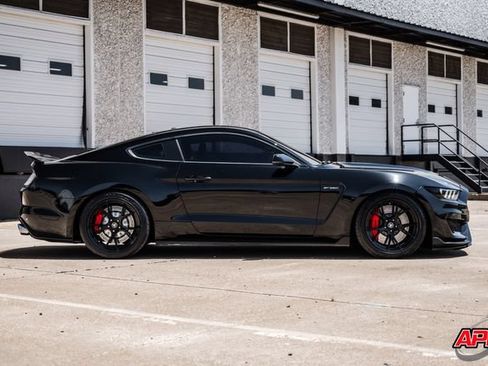 Used 2017 Ford Mustang Shelby GT350 w/ Electronics Package RWD image 13
