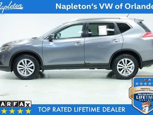 Used 2016 Nissan Rogue SV image 4