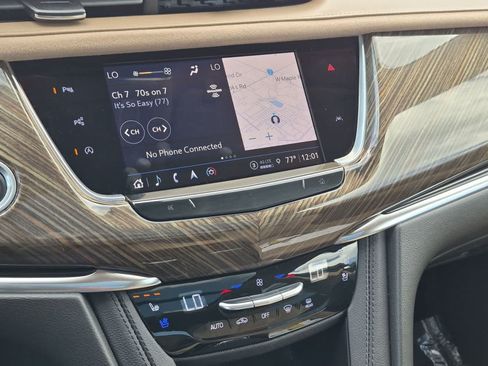 Used 2022 Cadillac XT6 Sport w/ Platinum Package AWD/4WD image 29