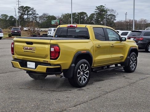 Used 2023 GMC Canyon AT4 w/ AT4 Premium Package image 8