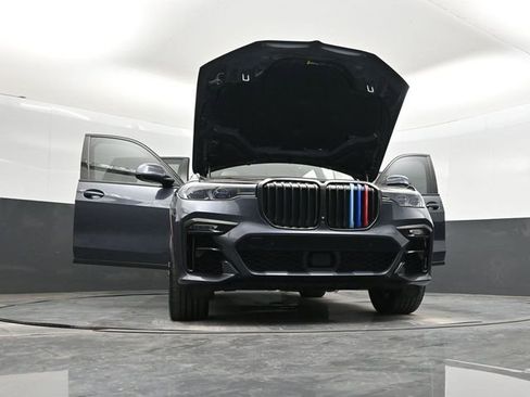 Used 2021 BMW X7 M50i image 43