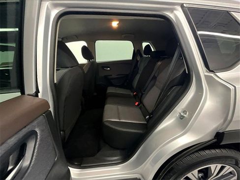 Used 2023 Nissan Rogue SV image 15