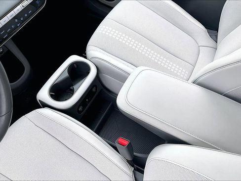 Used 2023 Hyundai Ioniq 5 SEL w/ Cargo Package image 15