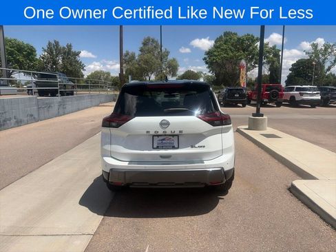 Used 2025 Nissan Rogue SL AWD/4WD image 6