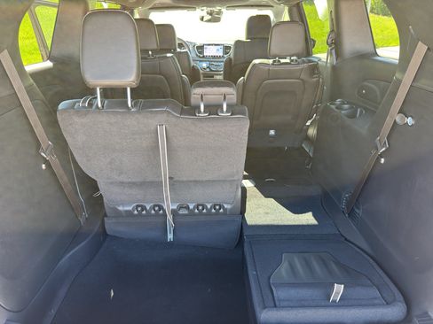 New 2027 Chrysler Pacifica Select AWD/4WD image 38