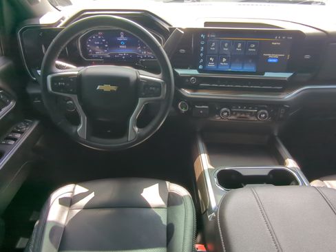 Used 2024 Chevrolet Silverado 2500 LT w/ Convenience Package AWD/4WD image 14