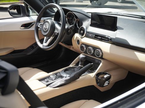 Used 2025 MAZDA MX-5 Miata Grand Touring image 35
