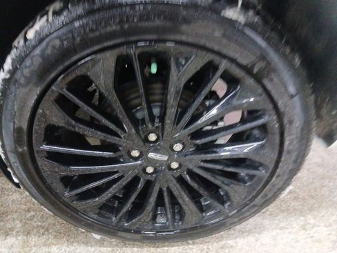 Used 2024 Lincoln Corsair Reserve w/ Jet Appearance Package image 8