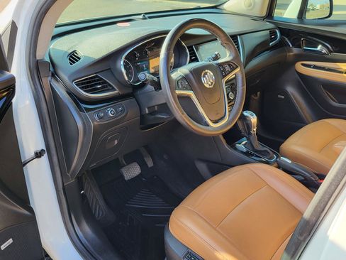 Used 2018 Buick Encore Premium image 16