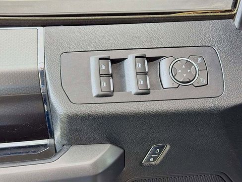 Used 2016 Ford F150 XLT w/ Equipment Group 302A Luxury image 27