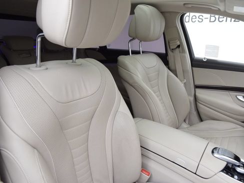 Used 2019 Mercedes-Benz S 560 Sedan image 17
